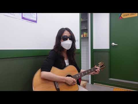 종로인명 기타교실 이용자들의 연주